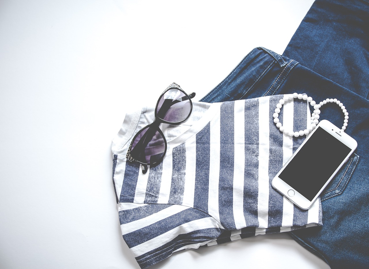 夏季最新服裝流行趨勢(shì)與時(shí)尚搭配指南解析