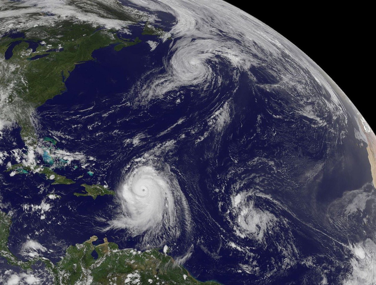 最新地球地圖揭示全新面貌，探索我們居住的星球新面貌！